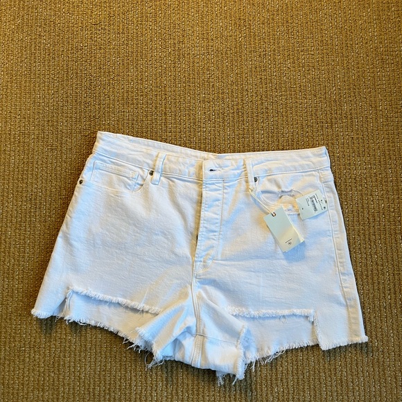 Good American Bombshell Short color White Frey Hem 038 Size 16 NWT - Picture 7 of 16